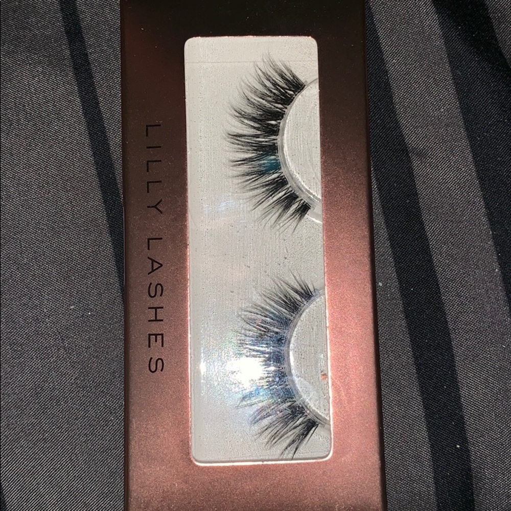 Fake eyelashes